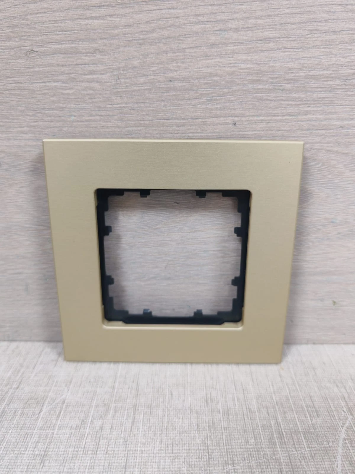 SIEMENS 5TG1 121-3 DELTA MIRO-New Open-Box - Image 2