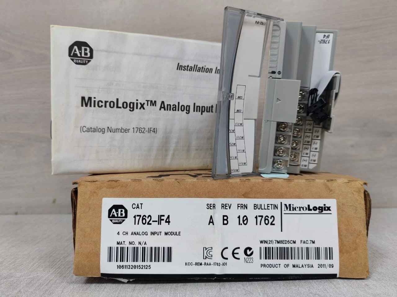 Allen-Bradley 1762-IF4 Ser A Rev B 4 CH MicroLogix Analog Input Module / NEW OPEN BOX