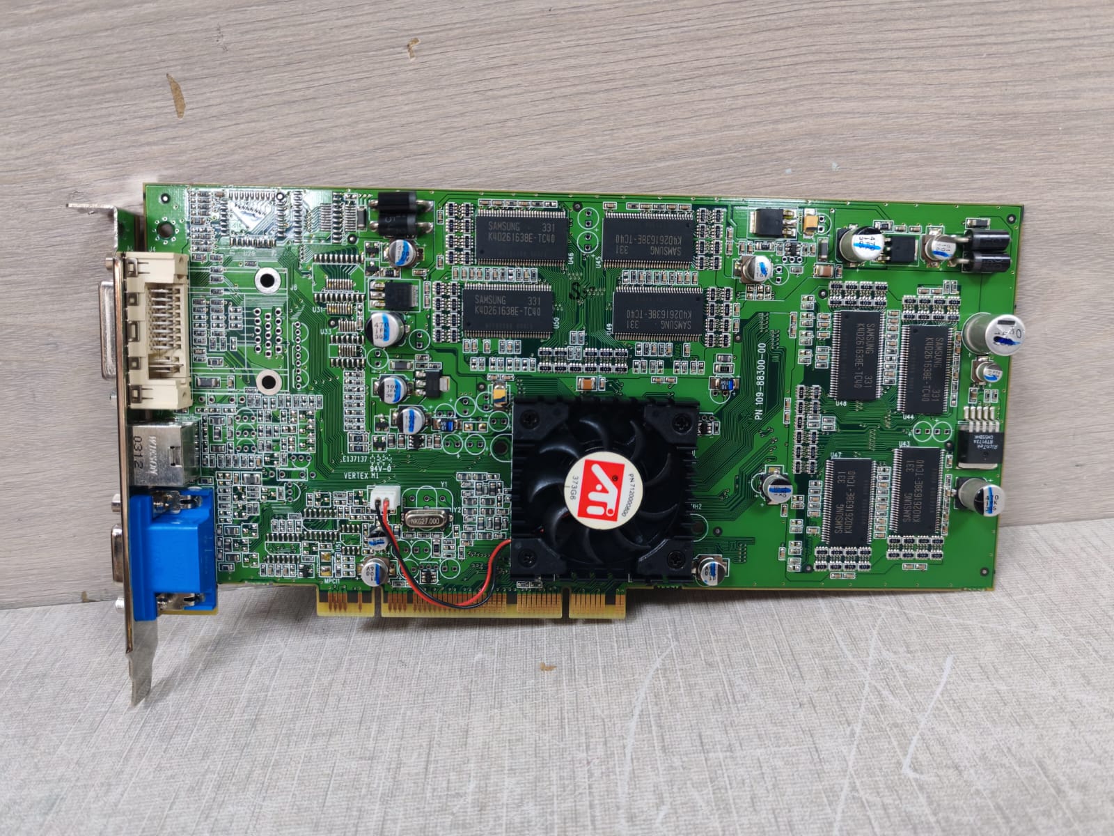 HP-30-10119-01 REV.A1 ATI RADEON 7500 PCI, 64M - NEW OPEN BOX - Image 2