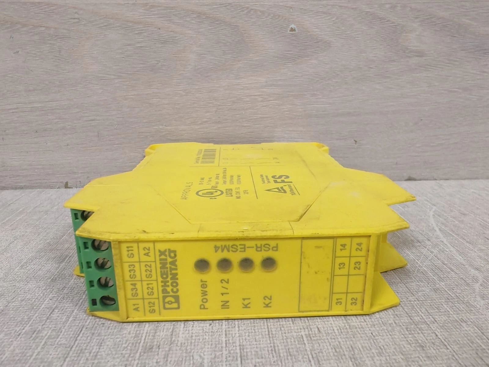 USED Phoenix Contact PSR-ESM4 Safety Relay - Image 2