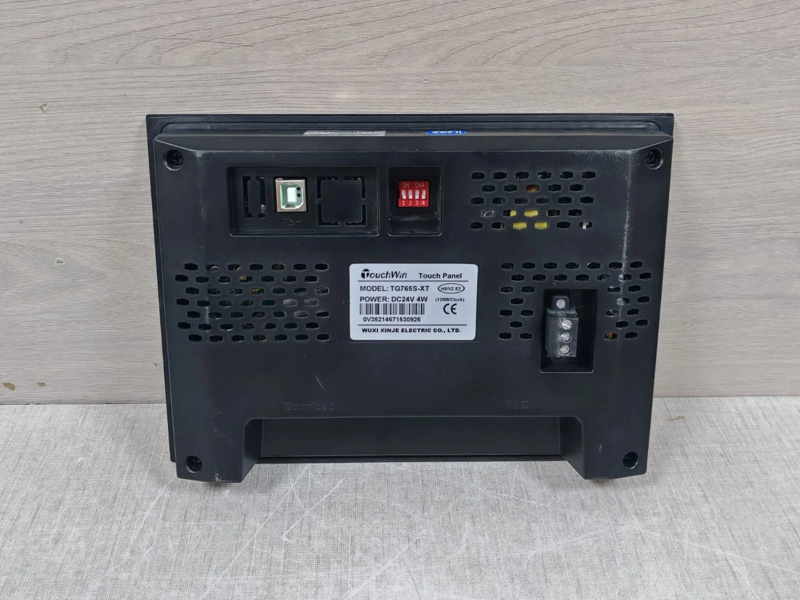 USED XINJE TouchWin TG765S-XT Touch Panel H9/V2.E2 - Image 2