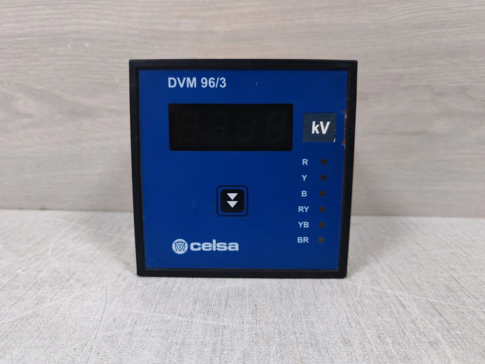 CELSA DVM 96/3 AC VOLTMETER 48VDC-SELLER REFURBISHED
