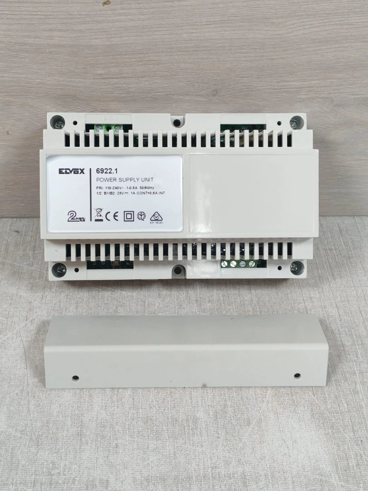 VIMAR ELVOX K40505.01 VIDEO DOOR ENTRY KIT - NEW WITH FILTHY BOX - Image 4