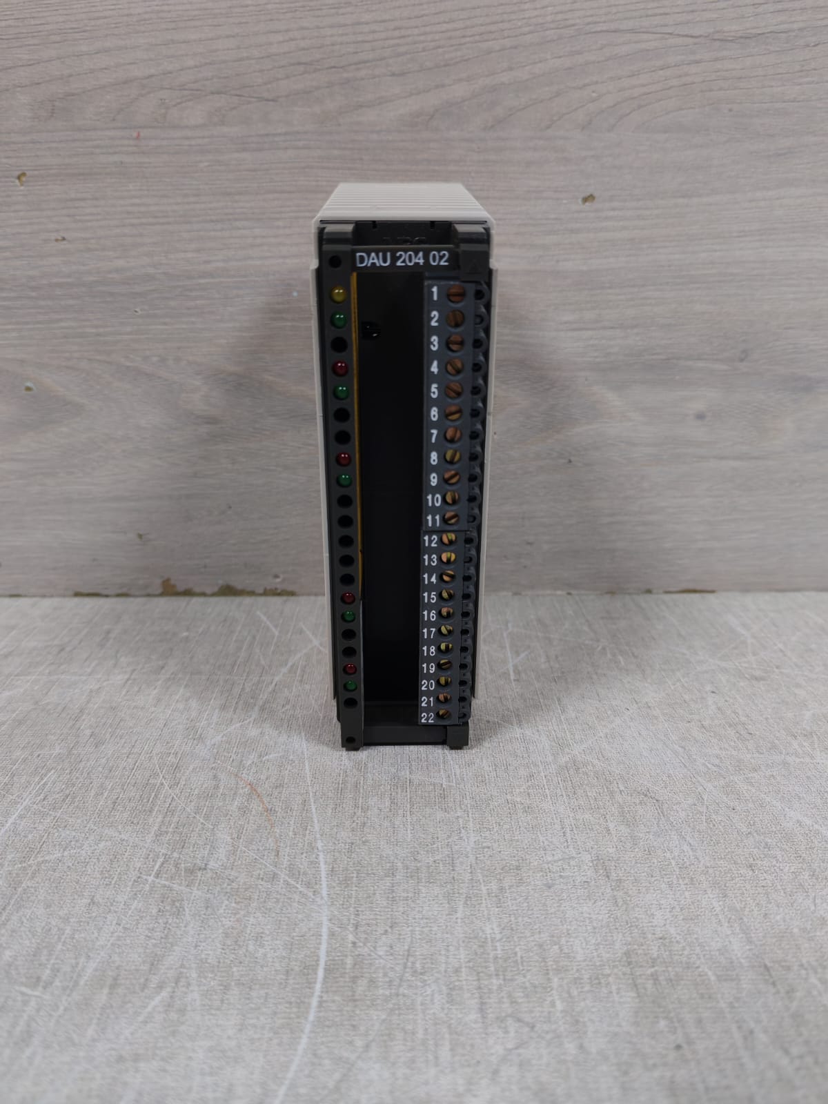 SCHNEIDER A120-COMPACT AS-BDAU-204 4 CHANNEL ANALOG OUTPUT / NEW OPEN-BOX - Image 2