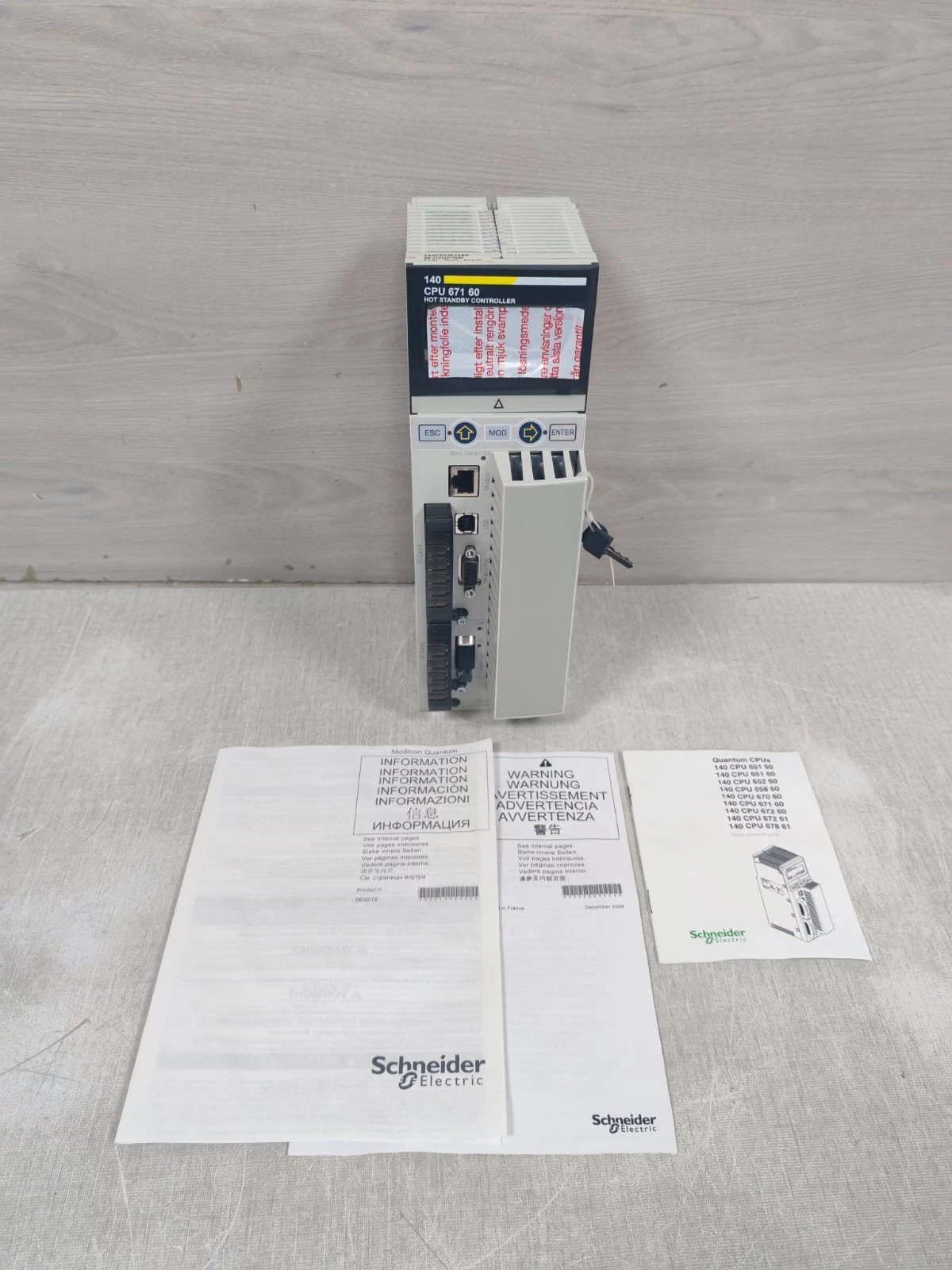 Schneider Electric 140CPU67160 Hot Standby Controller PV:43 RL:54 SV:3.50-New Open-Box