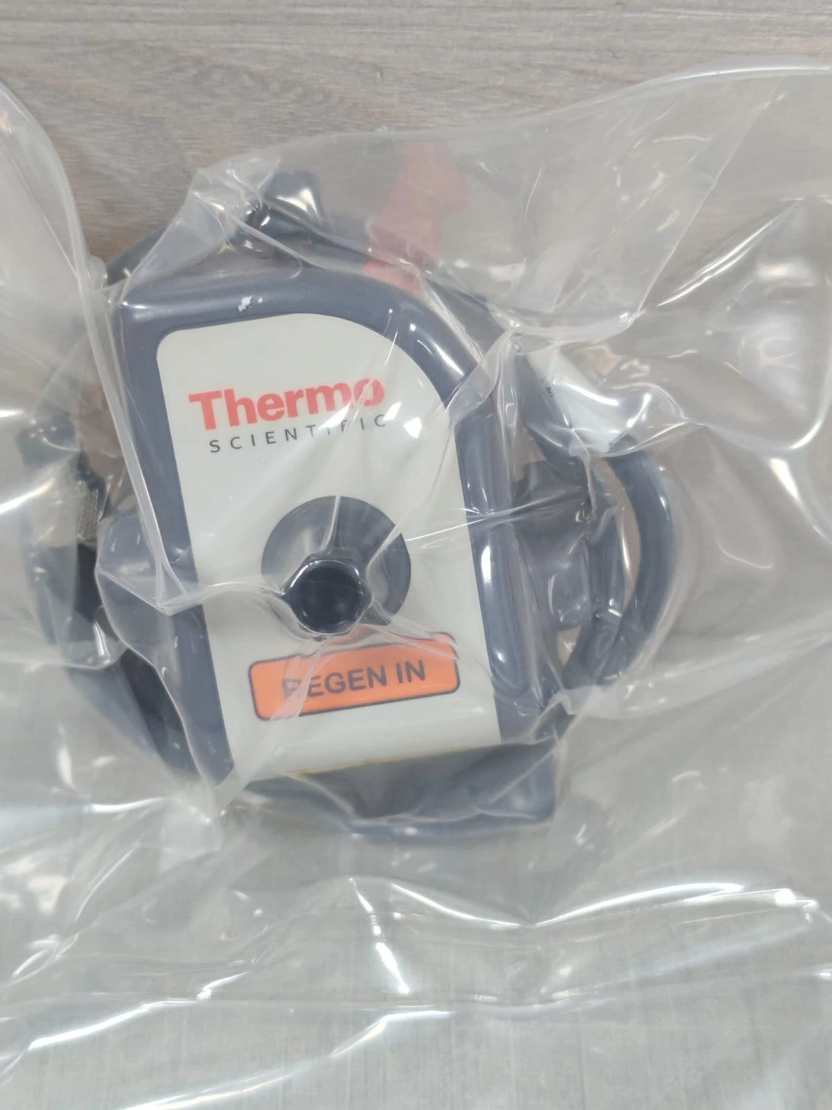 THERMO 072078 DIONEX CR-ATC ANION TRAP COLUMN / New – Open box - Image 2