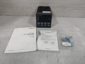 HONEYWELL UDC3300 TEMPERATURE CONTROLLER 90-250VAC / New – Open box