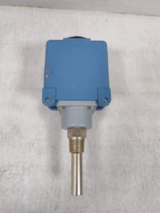 UNITED ELECTRIC CONTROLS B105-120 TEMPERATURE CONTROLLING 0-225F 135C / Seller refurbished